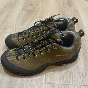 Patagonia Mens Huckleberry Hiking Shoes 9.5 Juniper Green Approach Boots Vibram